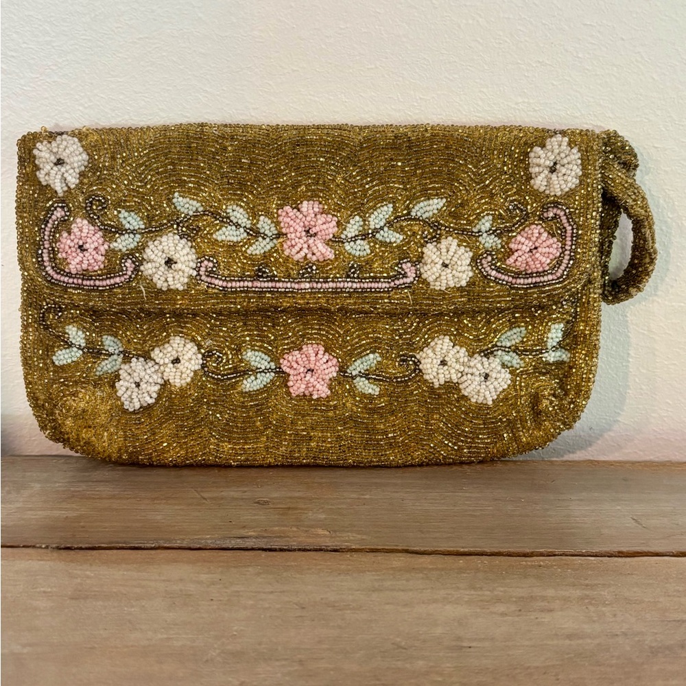 Vintage Embroidered Floral Clutch - Picture 1 of 8